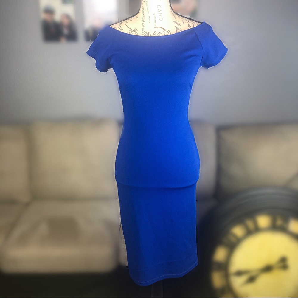 ‼️MOVING SALE‼️ Stretch Knit Knee Length Dress